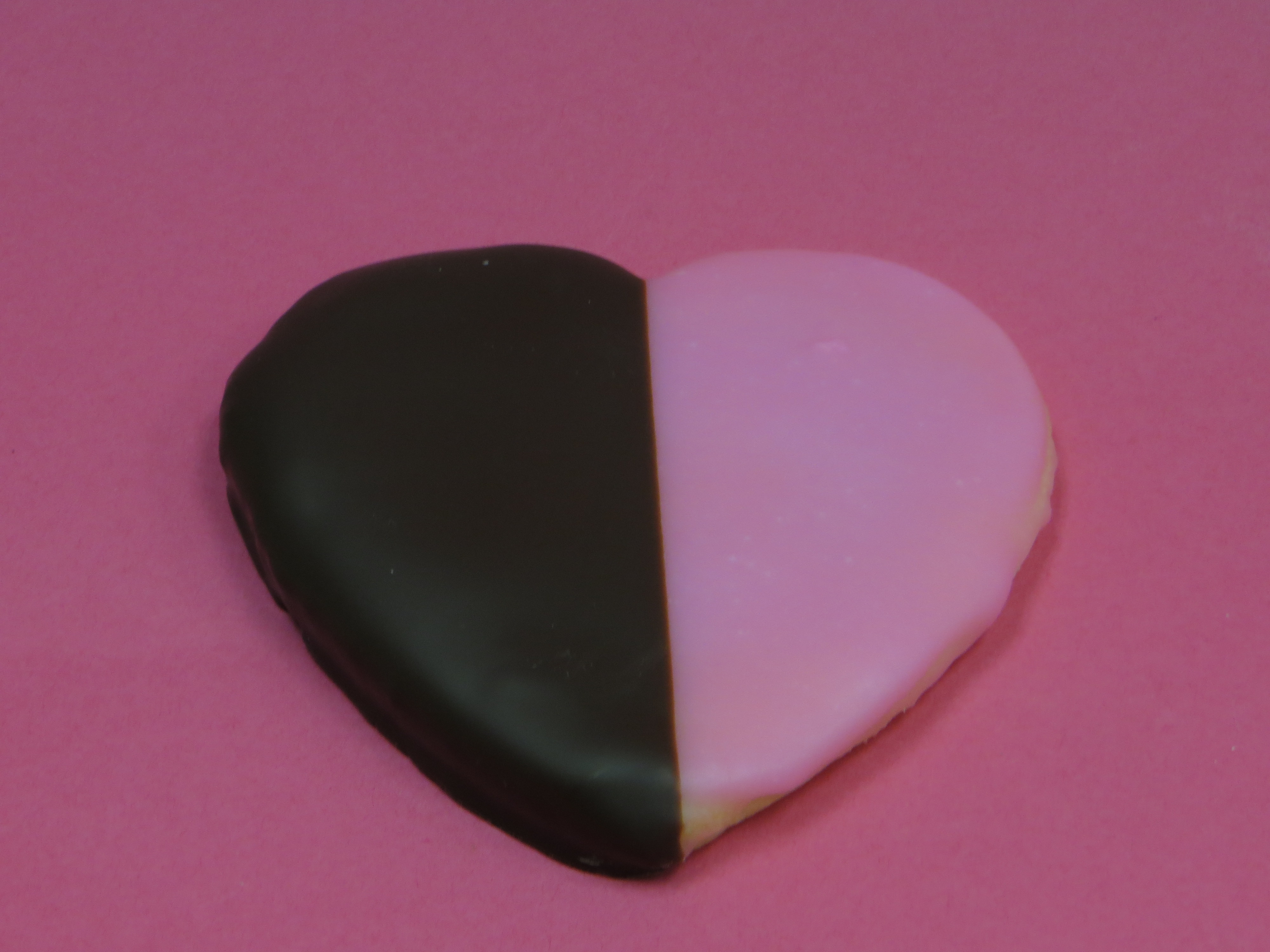 Valentine's Day Black & Pink Heart - DOZEN