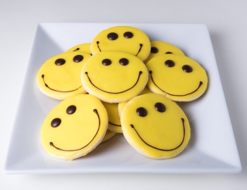 Cookies With Smiles Cake